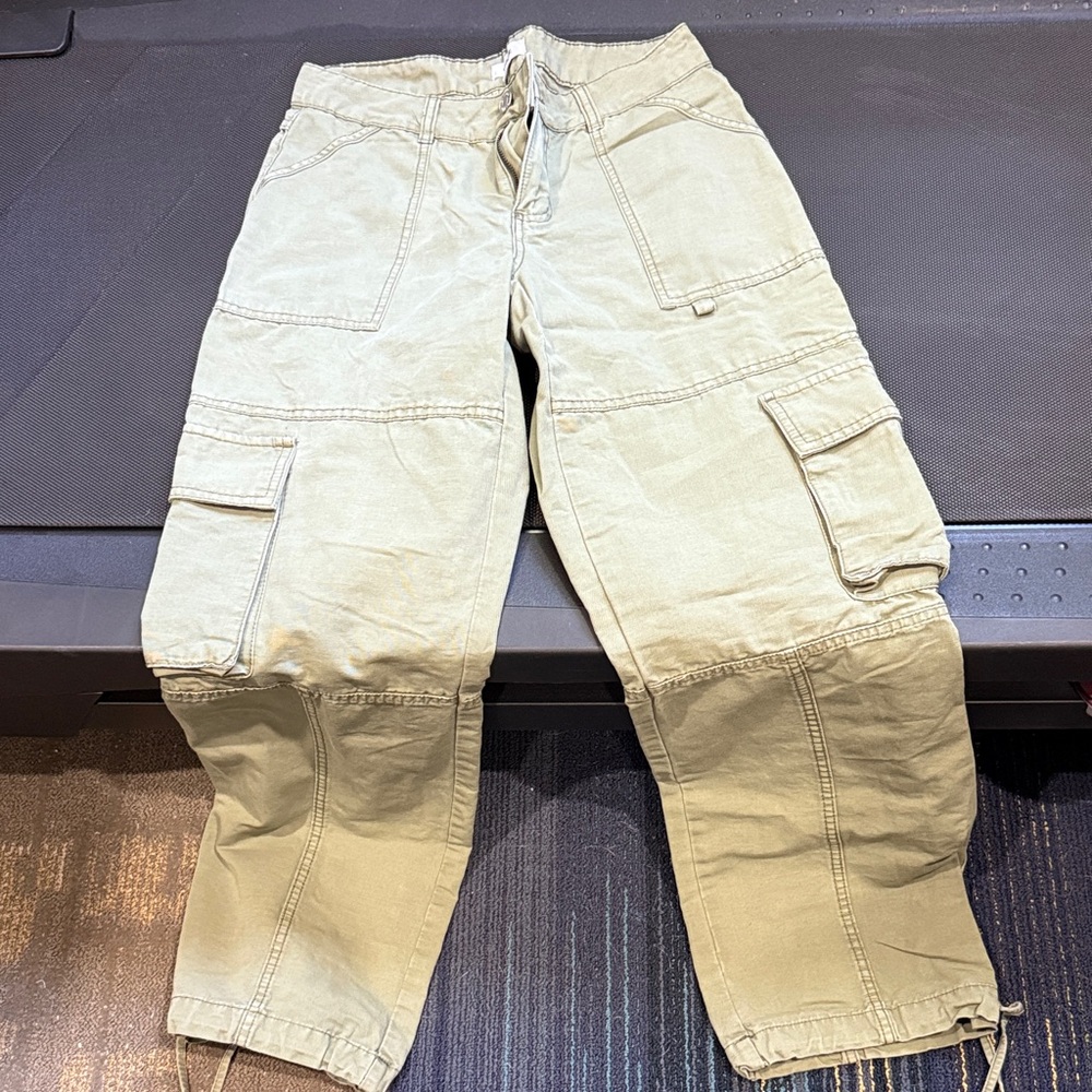 Garage Cargo Pants - Light Olive